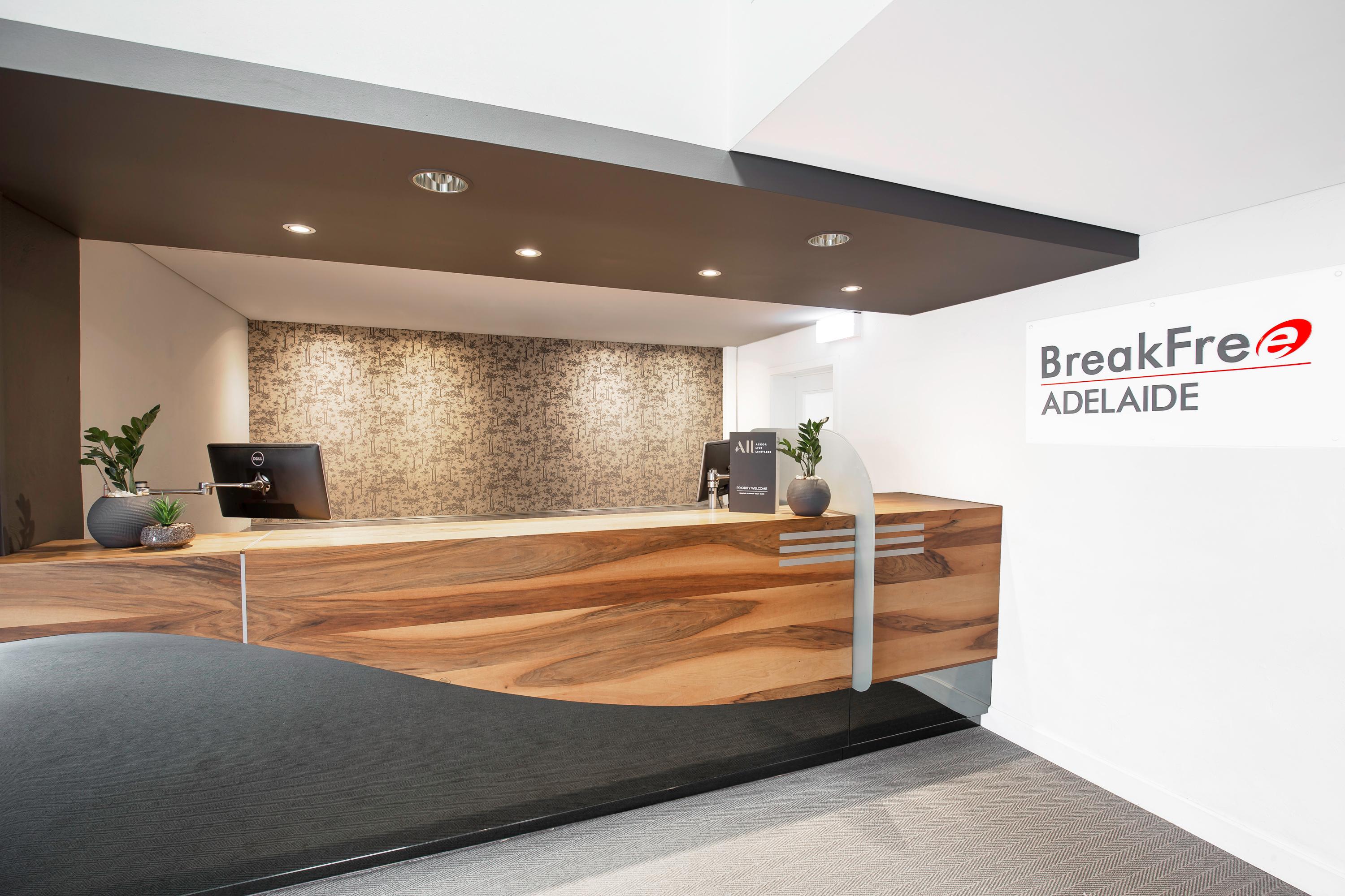 Breakfree Adelaide Aparthotel Bagian luar foto