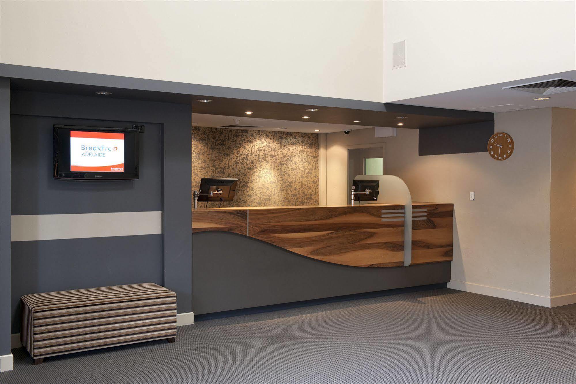 Breakfree Adelaide Aparthotel Bagian luar foto
