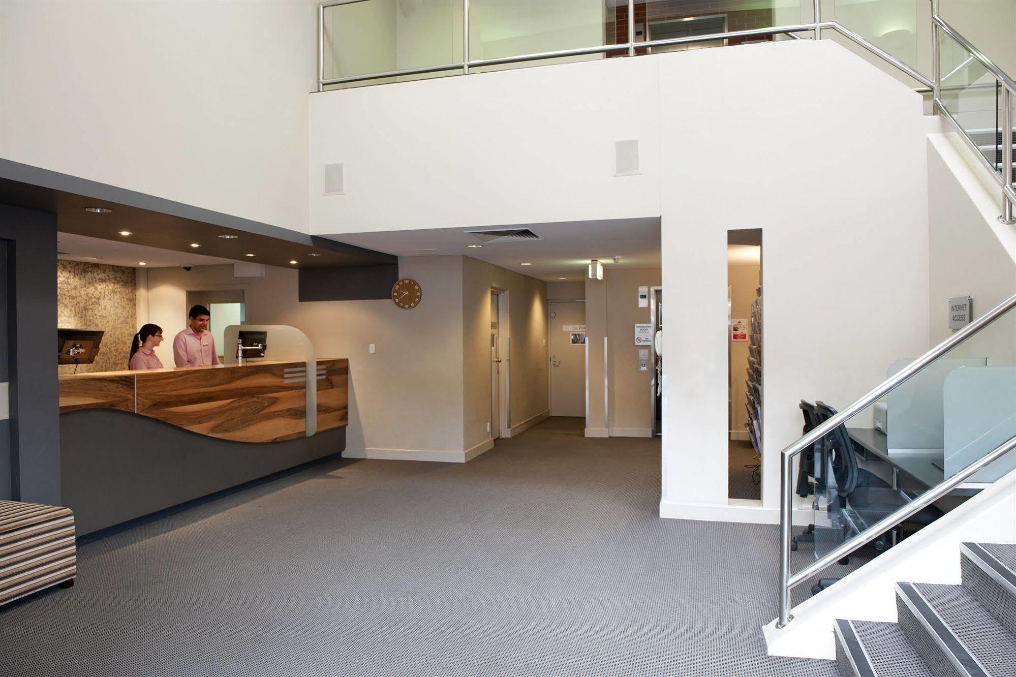 Breakfree Adelaide Aparthotel Bagian luar foto