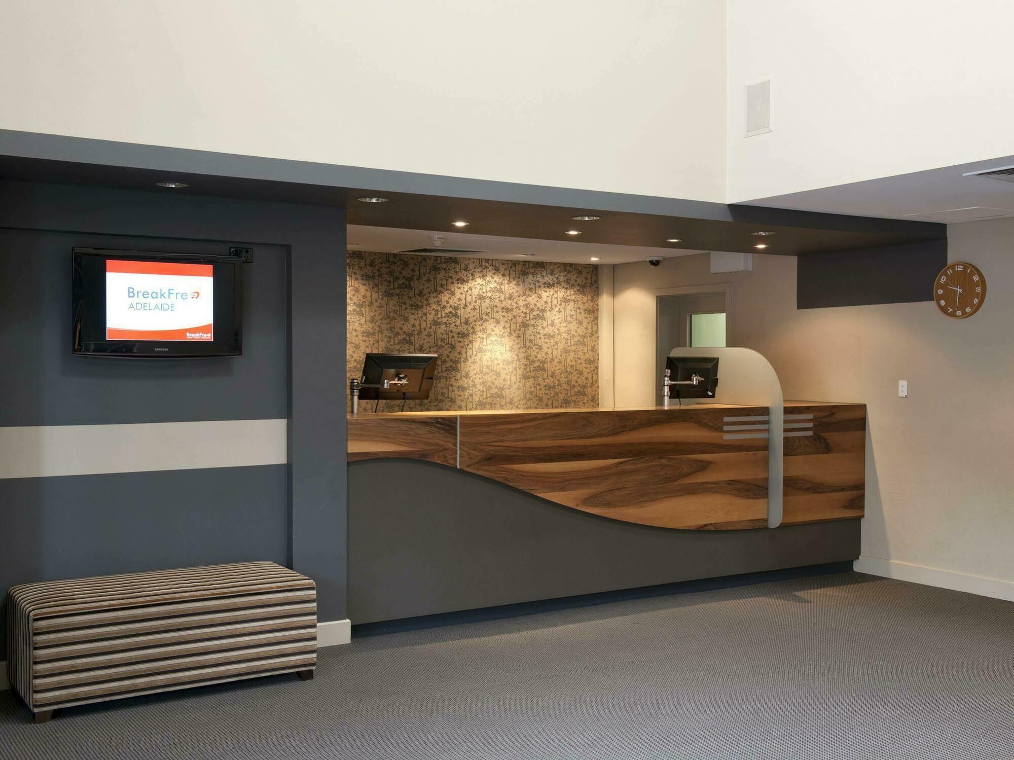 Breakfree Adelaide Aparthotel Bagian luar foto